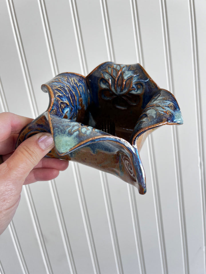 Ikebana Pottery Floral Frog