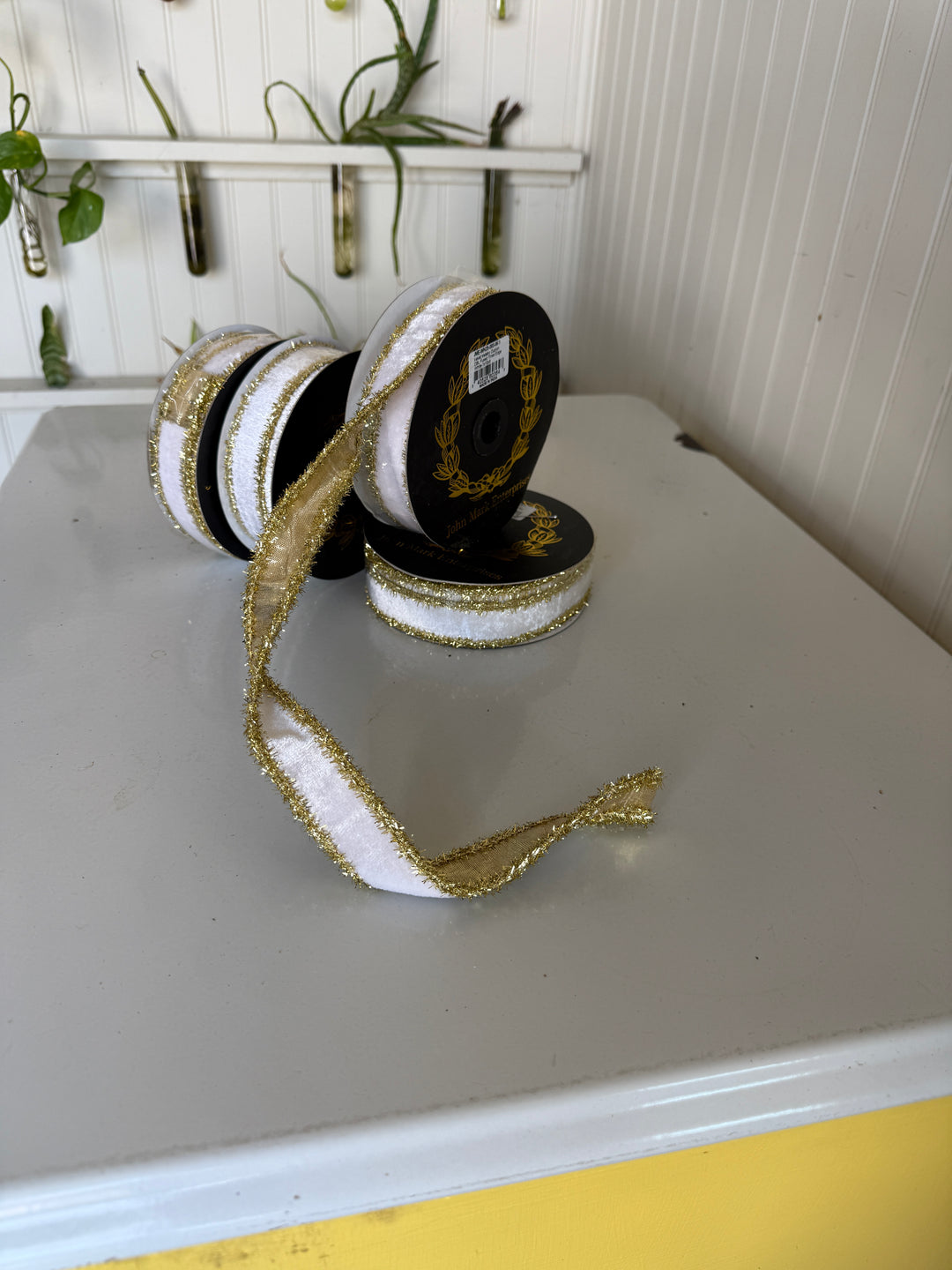 Velvet Metallic Dupion DBL Fused Tinsel Edge White Ribbon